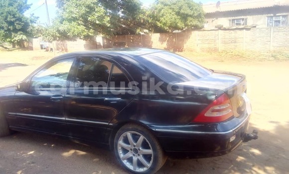 Buy Used Mercedes‒Benz 300–Series Blue Car in Harare in Harare Buy Used Mercedes‒Benz 300–Series Blue Car in Harare in Harare
