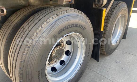 Nunua Ilio tumika Isuzu FTR 850 Nyeupe Lori ndani ya Beitbridge nchini Matabeleland Kusini Nunua Ilio tumika Isuzu FTR 850 Nyeupe Lori ndani ya Beitbridge nchini Matabeleland Kusini