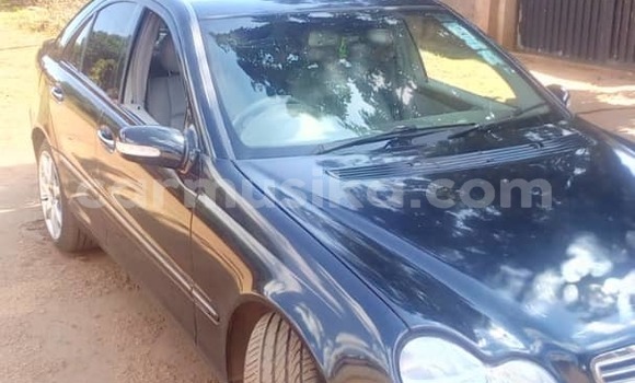Buy Used Mercedes‒Benz 300–Series Blue Car in Harare in Harare Buy Used Mercedes‒Benz 300–Series Blue Car in Harare in Harare
