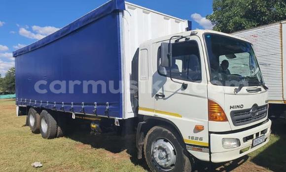Buy Used Hino 300 Series Other Truck in Beitbridge in Matabeleland South Buy Used Hino 300 Series Other Truck in Beitbridge in Matabeleland South