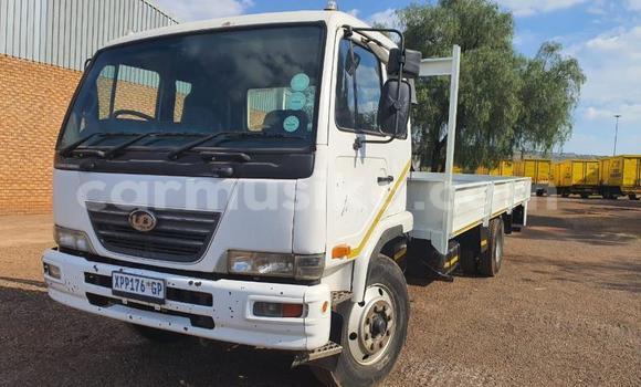 Buy Used Nissan UD White Truck in Beitbridge in Matabeleland South Buy Used Nissan UD White Truck in Beitbridge in Matabeleland South