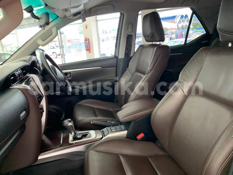 Big with watermark toyota hilux matabeleland south beitbridge 22430