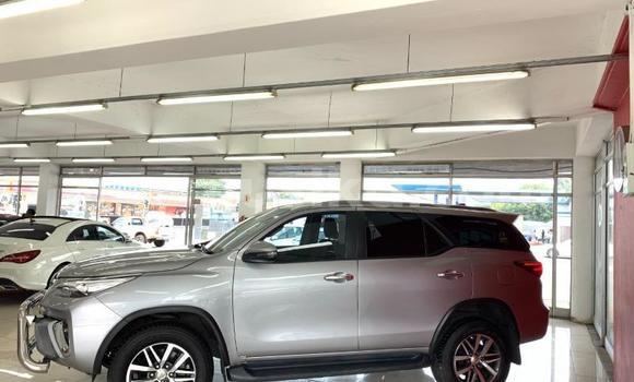 Tenga Tsaru Toyota Hilux Zvimwe Mota in Beitbridge in Matabeleland South