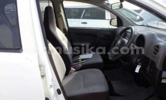 Acheter Occasion Voiture Toyota Passo Blanc à Beitbridge, Matabeleland South Acheter Occasion Voiture Toyota Passo Blanc à Beitbridge, Matabeleland South