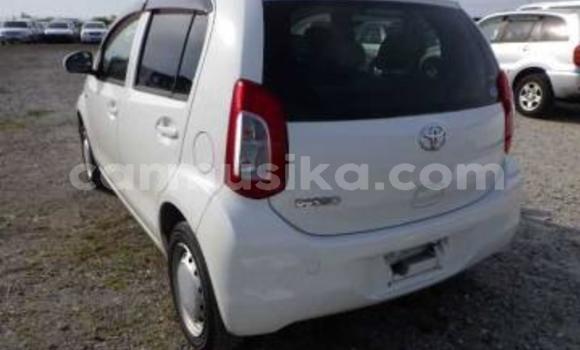 Acheter Occasion Voiture Toyota Passo Blanc à Beitbridge, Matabeleland South Acheter Occasion Voiture Toyota Passo Blanc à Beitbridge, Matabeleland South