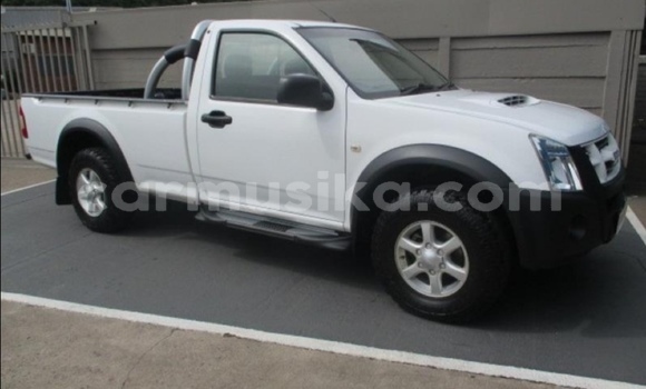 Acheter Occasion Voiture Isuzu KB Blanc à Beitbridge, Matabeleland South Acheter Occasion Voiture Isuzu KB Blanc à Beitbridge, Matabeleland South