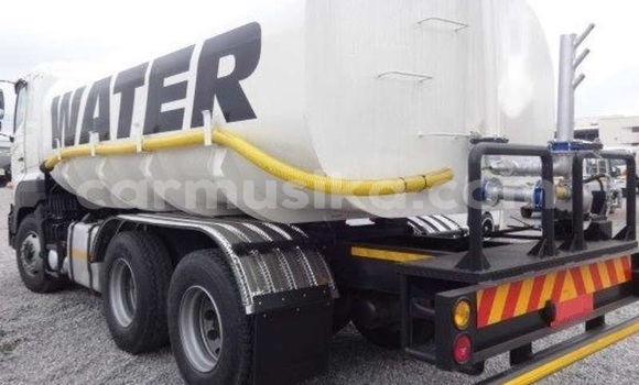 Acheter Occasion Utilitaire Hino Ranger Autre à Harare, Harare Acheter Occasion Utilitaire Hino Ranger Autre à Harare, Harare