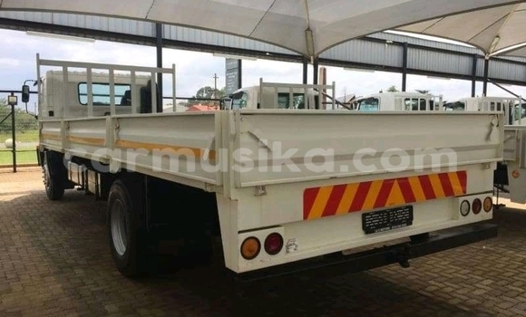 Acheter Occasion Voiture Haima 7 Blanc à Beitbridge, Matabeleland South Acheter Occasion Voiture Haima 7 Blanc à Beitbridge, Matabeleland South