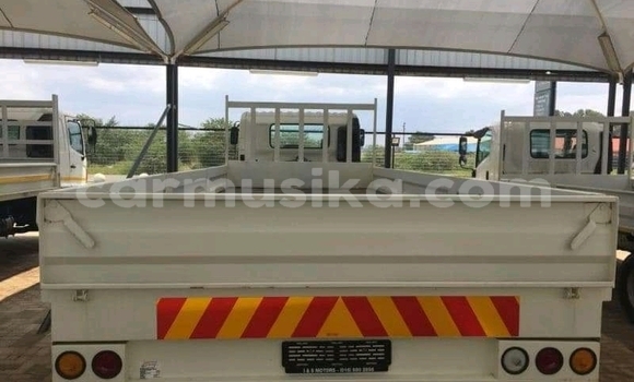 Acheter Occasion Voiture Haima 7 Blanc à Beitbridge, Matabeleland South Acheter Occasion Voiture Haima 7 Blanc à Beitbridge, Matabeleland South