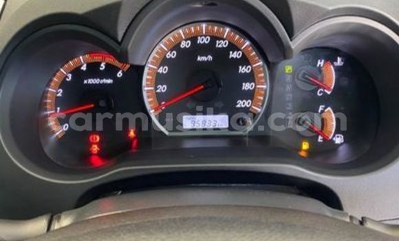 Acheter Occasion Voiture Toyota Hilux Rouge à Beitbridge, Matabeleland South Acheter Occasion Voiture Toyota Hilux Rouge à Beitbridge, Matabeleland South