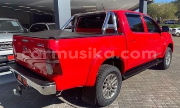 Acheter Occasion Voiture Toyota Hilux Rouge à Beitbridge, Matabeleland South Acheter Occasion Voiture Toyota Hilux Rouge à Beitbridge, Matabeleland South