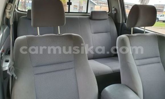 Acheter Occasion Voiture Toyota Hilux Blanc à Beitbridge, Matabeleland South Acheter Occasion Voiture Toyota Hilux Blanc à Beitbridge, Matabeleland South