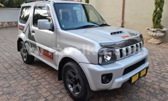 Tenga Tsaru Suzuki Jimny Sirivha Mota in Beitbridge in Matabeleland South Tenga Tsaru Suzuki Jimny Sirivha Mota in Beitbridge in Matabeleland South