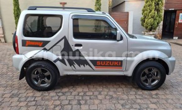 Tenga Tsaru Suzuki Jimny Sirivha Mota in Beitbridge in Matabeleland South Tenga Tsaru Suzuki Jimny Sirivha Mota in Beitbridge in Matabeleland South