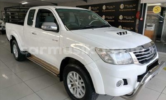 Acheter Occasion Voiture Toyota Hilux Blanc à Beitbridge, Matabeleland South