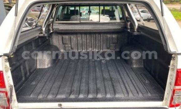 Acheter Occasion Voiture Toyota Hilux Blanc à Beitbridge, Matabeleland South Acheter Occasion Voiture Toyota Hilux Blanc à Beitbridge, Matabeleland South