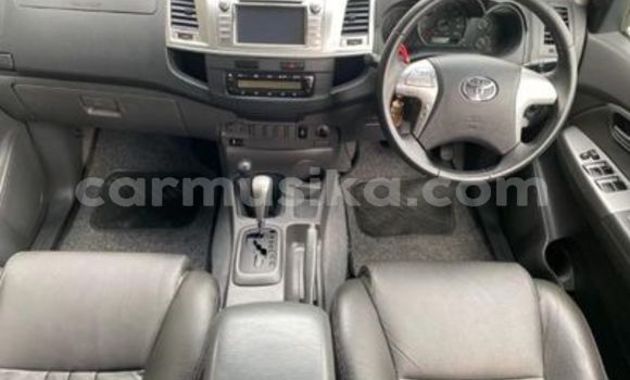 Acheter Occasion Voiture Toyota Hilux Blanc à Beitbridge, Matabeleland South Acheter Occasion Voiture Toyota Hilux Blanc à Beitbridge, Matabeleland South