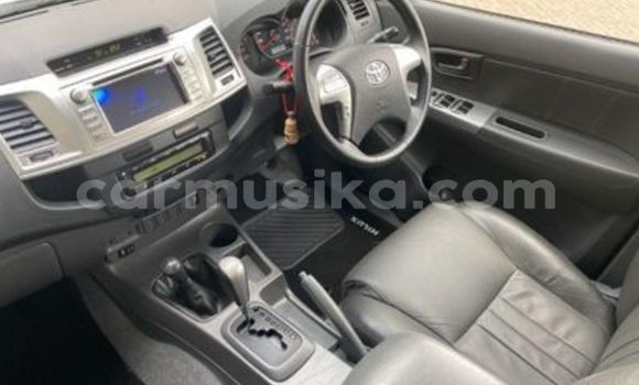 Acheter Occasion Voiture Toyota Hilux Blanc à Beitbridge, Matabeleland South Acheter Occasion Voiture Toyota Hilux Blanc à Beitbridge, Matabeleland South