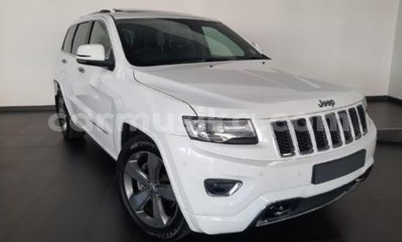 Buy Used Jeep Grand Cherokee White Car in Beitbridge in Matabeleland South