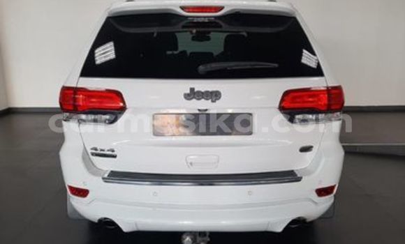 Acheter Occasion Voiture Jeep Grand Cherokee Blanc à Beitbridge, Matabeleland South Acheter Occasion Voiture Jeep Grand Cherokee Blanc à Beitbridge, Matabeleland South
