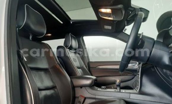 Acheter Occasion Voiture Jeep Grand Cherokee Blanc à Beitbridge, Matabeleland South Acheter Occasion Voiture Jeep Grand Cherokee Blanc à Beitbridge, Matabeleland South