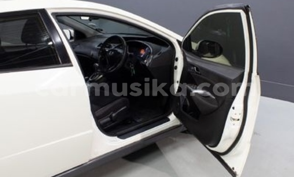 Acheter Occasion Voiture Honda Civic Blanc à Beitbridge, Matabeleland South Acheter Occasion Voiture Honda Civic Blanc à Beitbridge, Matabeleland South