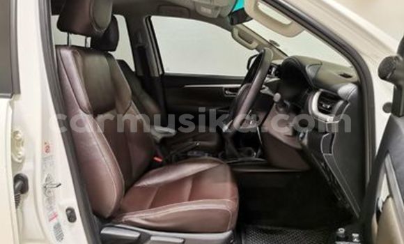 Buy Used Toyota Fortuner White Car in Beitbridge in Matabeleland South Buy Used Toyota Fortuner White Car in Beitbridge in Matabeleland South