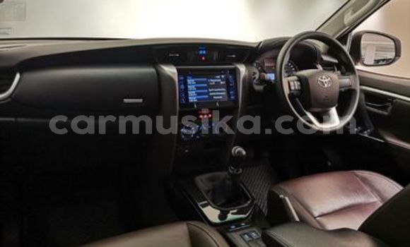 Buy Used Toyota Fortuner White Car in Beitbridge in Matabeleland South Buy Used Toyota Fortuner White Car in Beitbridge in Matabeleland South