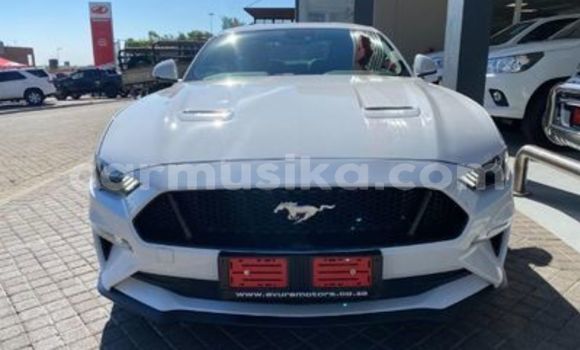 Acheter Occasion Voiture FORD MUSTANG Blanc à Beitbridge, Matabeleland South Acheter Occasion Voiture FORD MUSTANG Blanc à Beitbridge, Matabeleland South