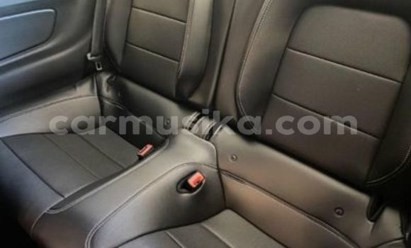 Acheter Occasion Voiture FORD MUSTANG Blanc à Beitbridge, Matabeleland South Acheter Occasion Voiture FORD MUSTANG Blanc à Beitbridge, Matabeleland South