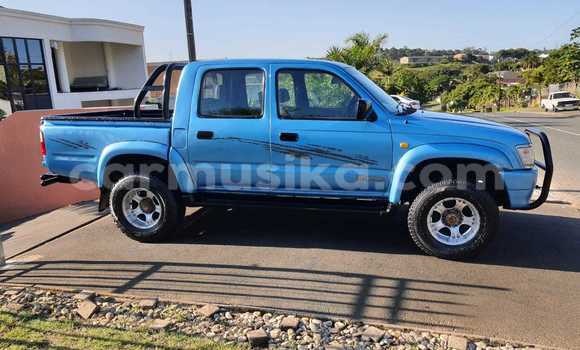 Tenga Tsaru Toyota Hilux Chena Mota in Willowvale in Harare Tenga Tsaru Toyota Hilux Chena Mota in Willowvale in Harare