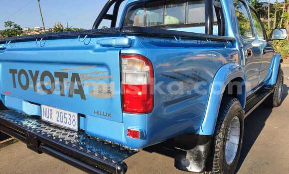 Tenga Tsaru Toyota Hilux Chena Mota in Willowvale in Harare Tenga Tsaru Toyota Hilux Chena Mota in Willowvale in Harare