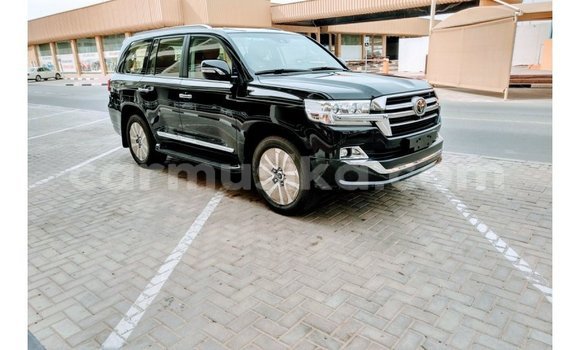 Acheter Import Voiture Toyota Land Cruiser Noir à Import - Dubai, Harare Acheter Import Voiture Toyota Land Cruiser Noir à Import - Dubai, Harare