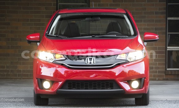 Tenga Tsaru Honda Fit Tsvuku Mota in Harare in Harare Tenga Tsaru Honda Fit Tsvuku Mota in Harare in Harare