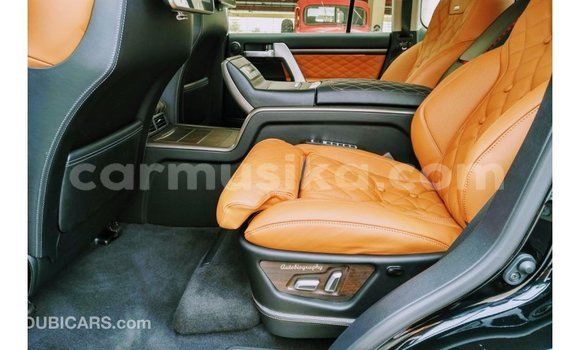 Acheter Import Voiture Toyota Land Cruiser Noir à Import - Dubai, Harare Acheter Import Voiture Toyota Land Cruiser Noir à Import - Dubai, Harare