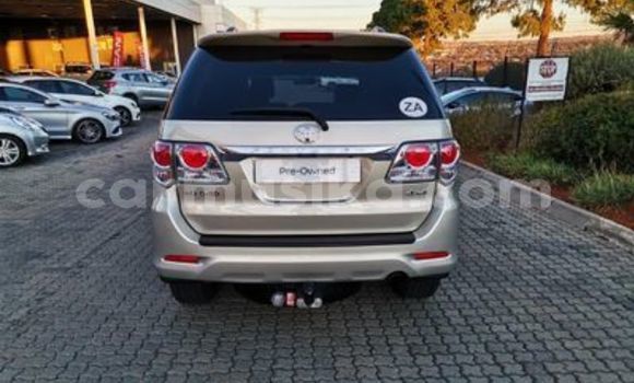 Tenga Tsaru Toyota Fortuner Zvimwe Mota in Beitbridge in Matabeleland South Tenga Tsaru Toyota Fortuner Zvimwe Mota in Beitbridge in Matabeleland South