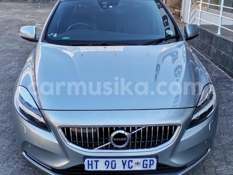 Big with watermark volvo v40 matabeleland south beitbridge 22484