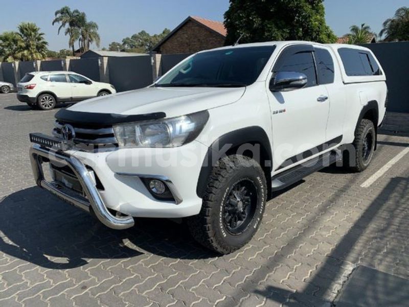 Big with watermark toyota hilux matabeleland south beitbridge 22485