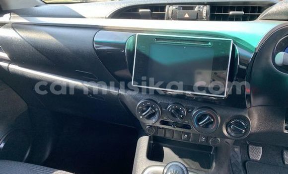 Tenga Tsaru Toyota Hilux Chena Mota in Beitbridge in Matabeleland South Tenga Tsaru Toyota Hilux Chena Mota in Beitbridge in Matabeleland South