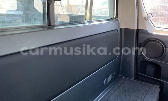 Tenga Tsaru Toyota Hilux Chena Mota in Beitbridge in Matabeleland South Tenga Tsaru Toyota Hilux Chena Mota in Beitbridge in Matabeleland South