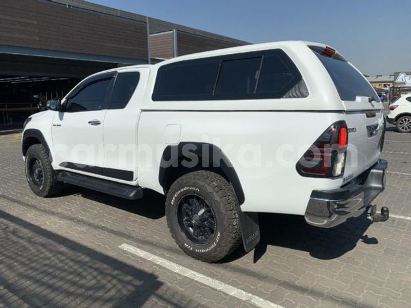 Big with watermark toyota hilux matabeleland south beitbridge 22485