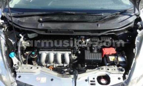 Nunua Ilio tumika Honda Fit Fedha Gari ndani ya Beitbridge nchini Matabeleland Kusini Nunua Ilio tumika Honda Fit Fedha Gari ndani ya Beitbridge nchini Matabeleland Kusini