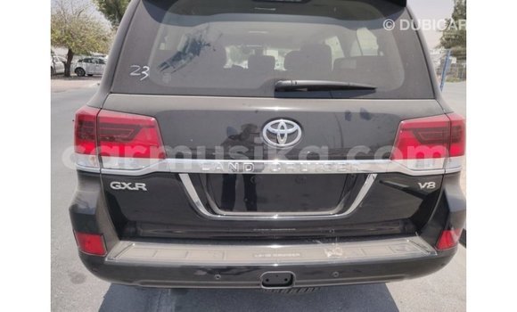 Acheter Import Voiture Toyota Land Cruiser Noir à Import - Dubai, Harare Acheter Import Voiture Toyota Land Cruiser Noir à Import - Dubai, Harare