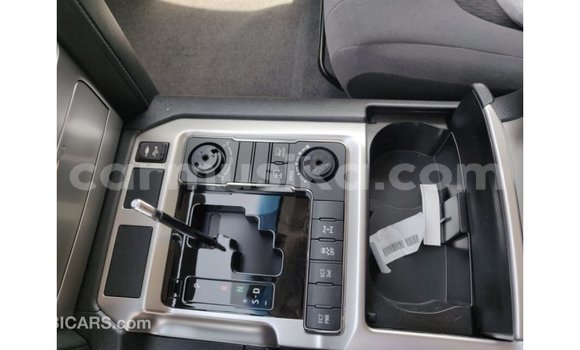 Acheter Import Voiture Toyota Land Cruiser Noir à Import - Dubai, Harare Acheter Import Voiture Toyota Land Cruiser Noir à Import - Dubai, Harare