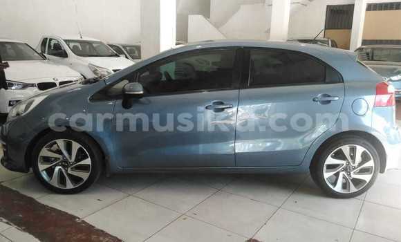 Nunua Ilio tumika Kia Rio Fedha Gari ndani ya Willowvale nchini Harare Nunua Ilio tumika Kia Rio Fedha Gari ndani ya Willowvale nchini Harare