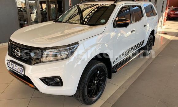 Tenga Tsaru Nissan Navara Chena Mota in Beitbridge in Matabeleland South