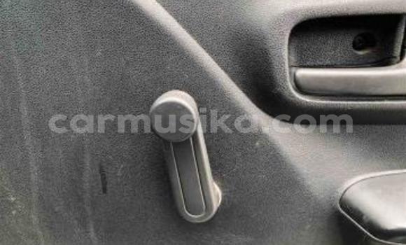 Acheter Occasion Voiture Daihatsu Mira Blanc à Beitbridge, Matabeleland South Acheter Occasion Voiture Daihatsu Mira Blanc à Beitbridge, Matabeleland South