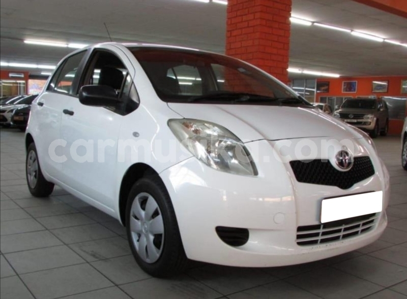 Big with watermark toyota yaris matabeleland south beitbridge 22494