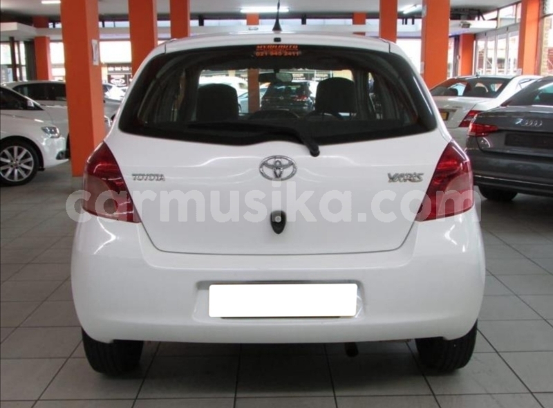 Big with watermark toyota yaris matabeleland south beitbridge 22494