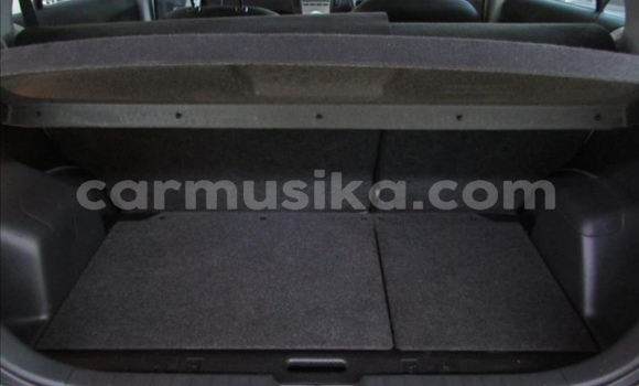 Nunua Ilio tumika Toyota Yaris Nyeupe Gari ndani ya Beitbridge nchini Matabeleland Kusini Nunua Ilio tumika Toyota Yaris Nyeupe Gari ndani ya Beitbridge nchini Matabeleland Kusini